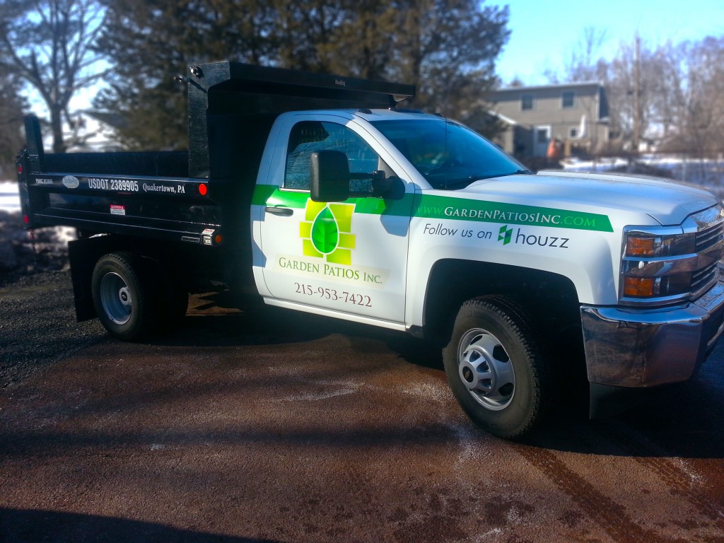 Pickup Truck Lettering and Graphics